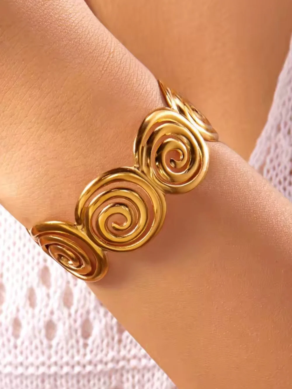 Golden Spiral Cuff Bracelet – Modern Sculptural Statement Jewelry